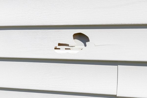 Cost of White Vinyl Siding Repair in Upper Marlboro